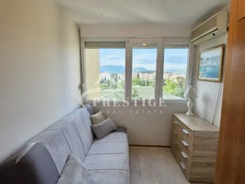 Izdavanje, dvosoban stan, 70m², Pobrežje, Podgorica - image 10