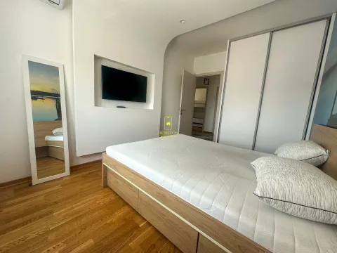 Rent, two bedroom apartment, 65m², City Kvart, Podgorica - image 6