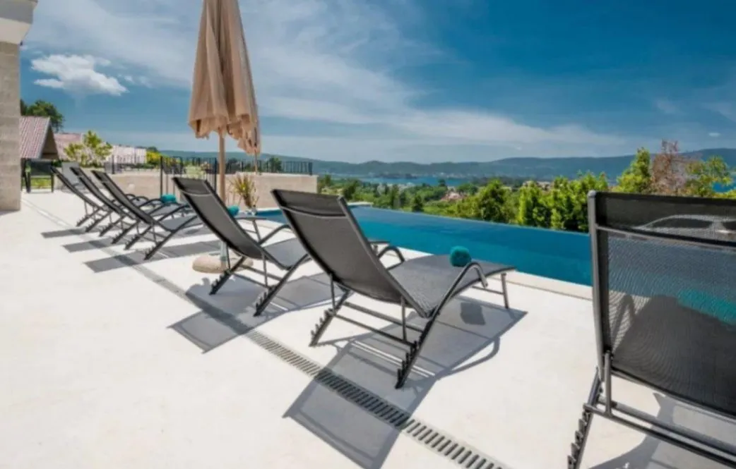 Sale, house, 250m², Kotor, Crna Gora