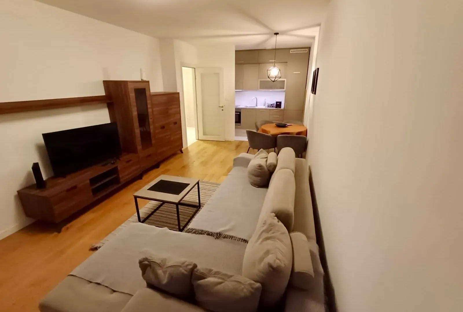 Rent, one bedroom apartment, 49m², Central Point, Podgorica