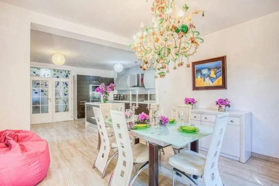 Sale, house, 358m², Podkošljun, Budva