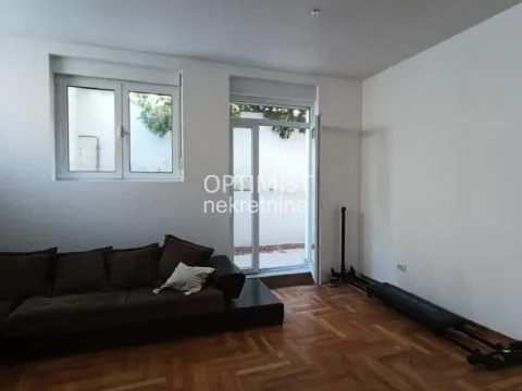 Stan in Golf Naselje