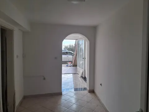 Sale, office space, 173m², Petrovac, Budva - image 6