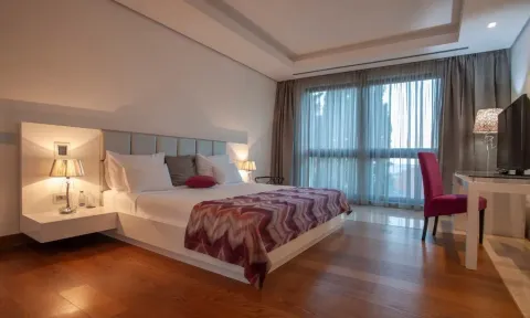 Rent, two bedroom apartment, 162m², Budva, Crna Gora - image 10