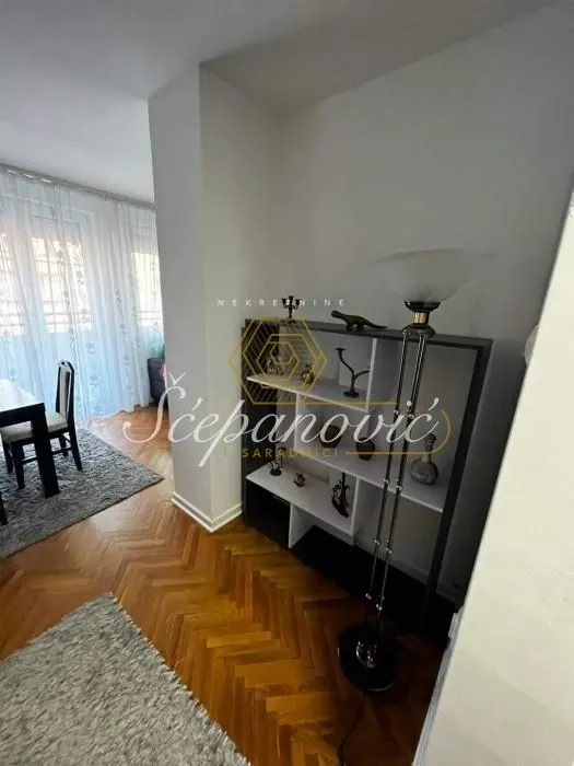 Prodaja, trosoban stan, 71m², Grbavica, Novi Sad Sve Podlokacije