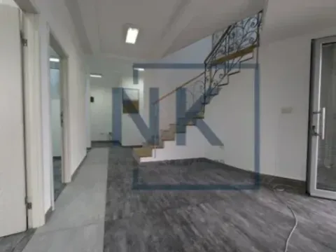 Rent, office space, 160m², 1 maj, Podgorica - image 12