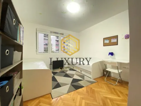 Prodaja, dvosoban stan, 65m², Pejton, Podgorica - image 3