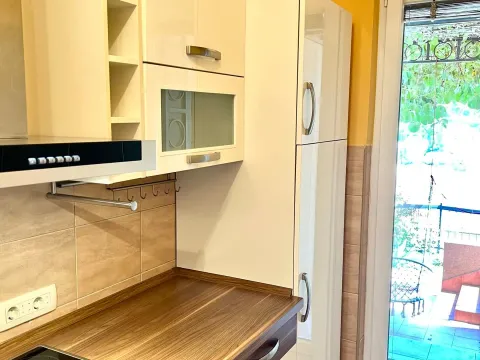 Sale, three bedroom apartment, 102m², Petrovac, Budva - image 17