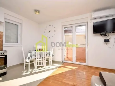 Izdavanje, dvosoban stan, 55m², Igalo, Herceg Novi - image 3