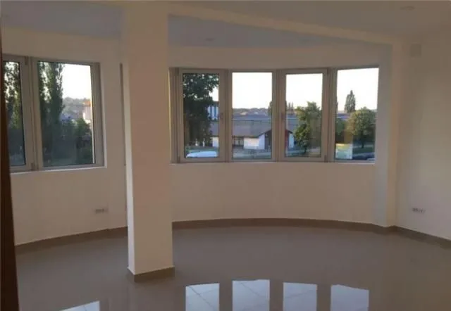 Rent, office space, 2500m², Leštane, Grocka