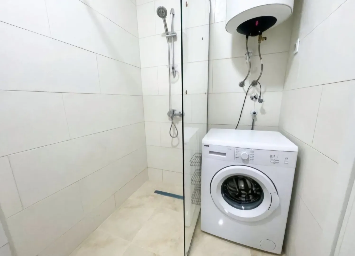 Izdavanje, jednosoban stan, 50m², Stari Aerodrom, Podgorica