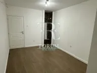 Prodaja, trosoban stan, 74m², Tuški Put, Podgorica - image 11