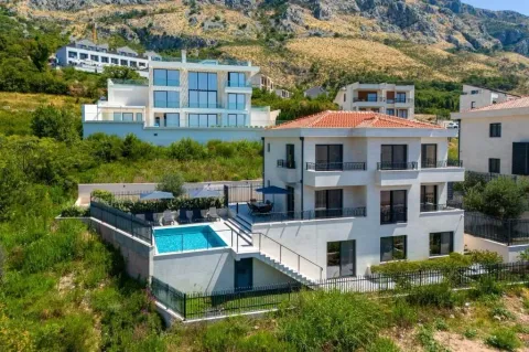 Rent, house, 318m², Reževići, Budva - image 22