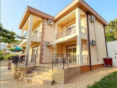 Prodaja,  kuća, 170m2, Tomba, Bar