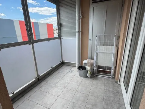 Izdavanje, jednosoban stan, 50m², City Kvart, Podgorica - image 3