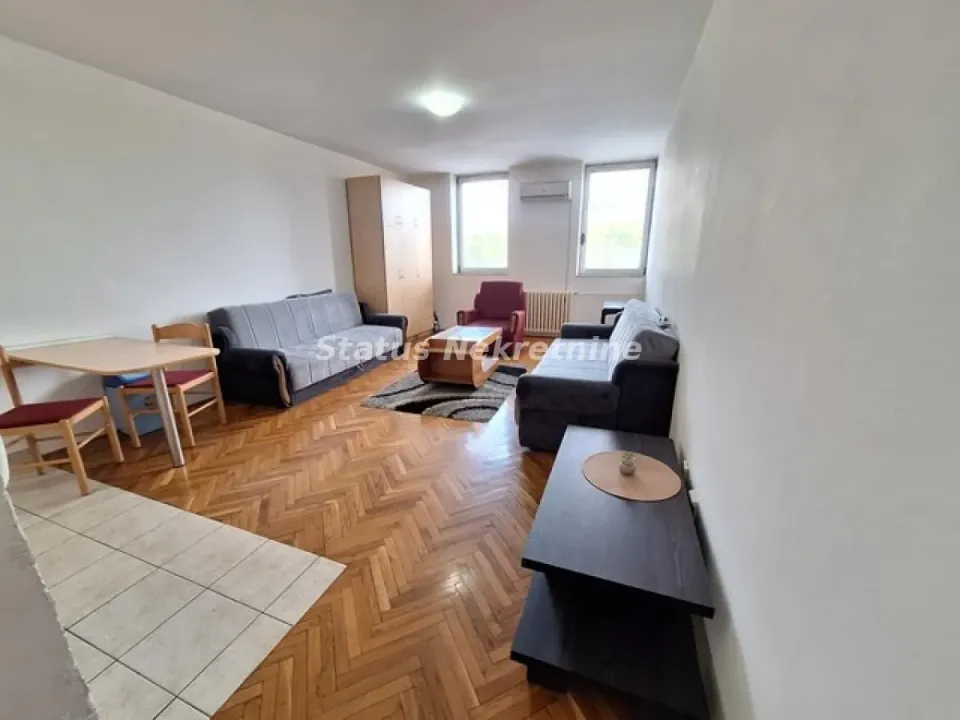 Rent, studio apartment, 30m², Bulevar Oslobodjenja, Novi Sad Sve Podlokacije