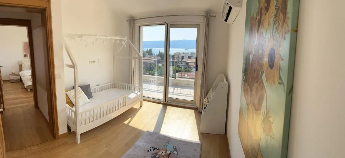 Prodaja, trosoban stan, 99m², Kalimanj, Tivat