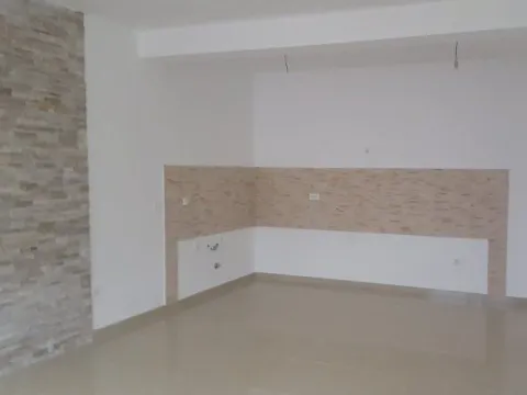 Prodaja, stan, 104m², Dobrota, Kotor - image 4