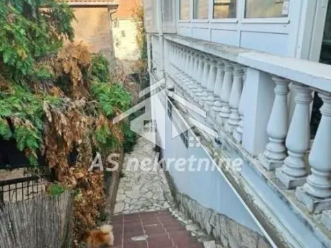 Izdavanje, kuća, 323m², Olimp, Zvezdara Sve Podlokacije - image 30