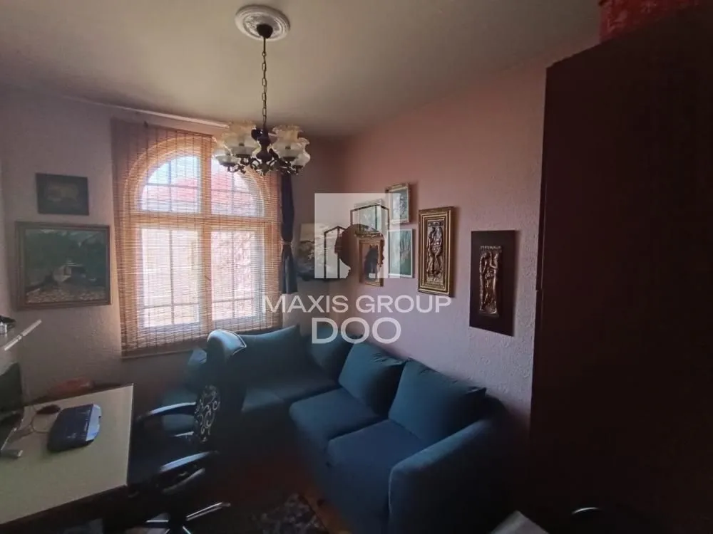 Sale, three bedroom apartment, 96m², Kalenić Pijaca, Vračar Sve Podlokacije