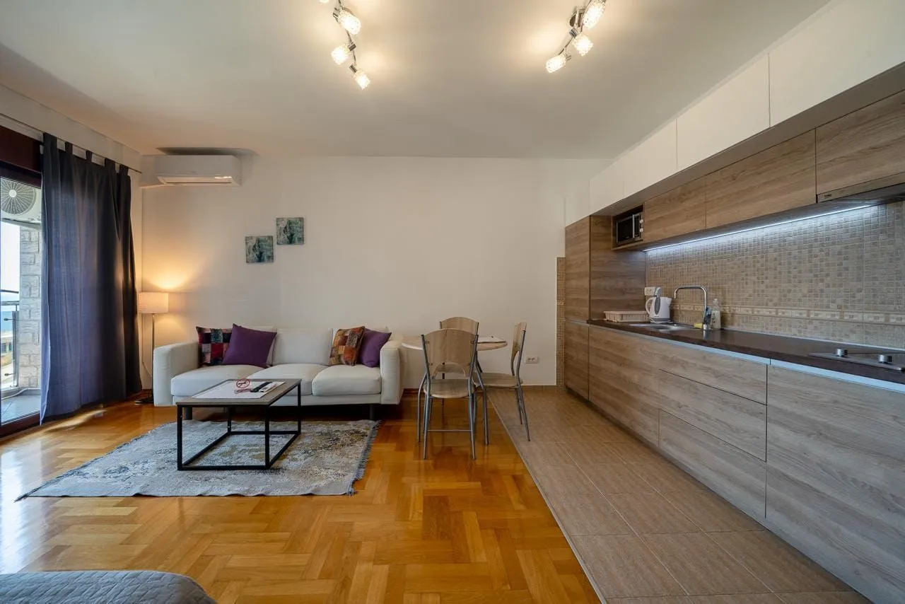 Sale, one bedroom apartment, 50m², Bečići, Budva