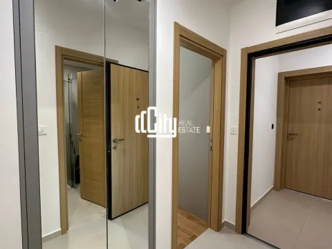 Izdavanje, dvosoban stan, 55m², City Kvart, Podgorica - image 10