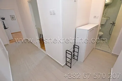 Rent, three bedroom apartment, 80m², Centar, Herceg Novi - image 6