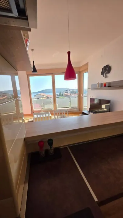 Rent, two bedroom apartment, 70m², Bečići, Budva