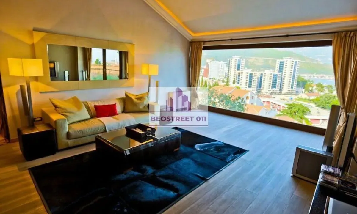 Sale, house, 1200m², Stari Grad, Budva