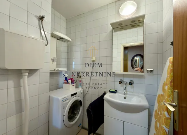 Rent, two bedroom apartment, 85m², Centar, Bar