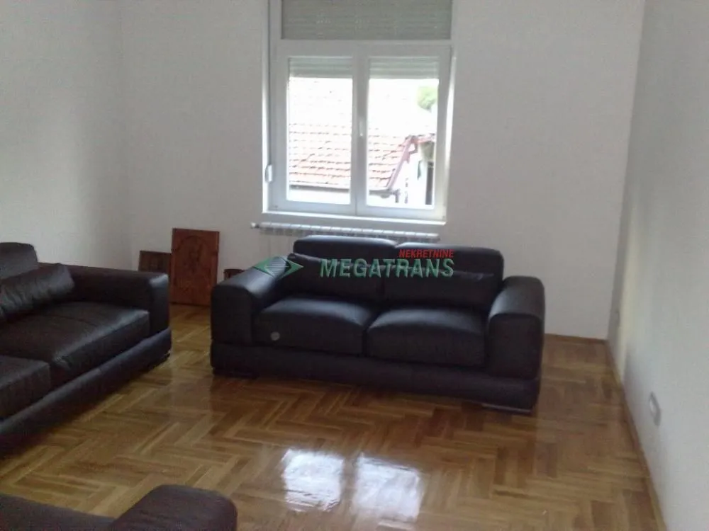 Izdavanje, kuća, 200m², Partizanov Stadion, Beograd