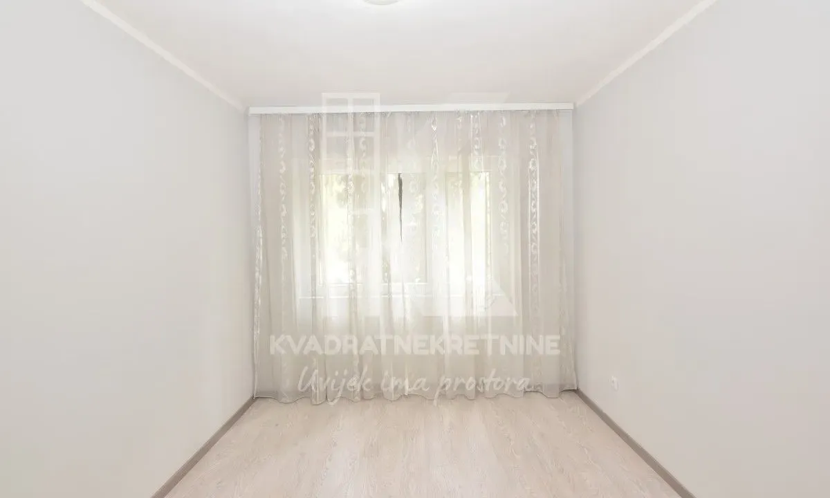 Izdavanje, poslovni prostor, 41m², Preko Morače, Podgorica