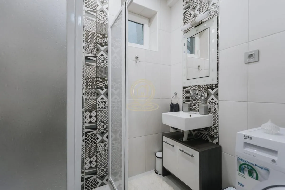 Prodaja, jednosoban stan, 40m², Centar, Novi Sad
