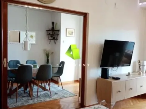 Izdavanje, trosoban stan, 100m², Centar, Niš - image 10