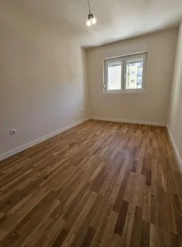 Prodaja, jednosoban stan, 40m², Pobrežje, Podgorica - image 8