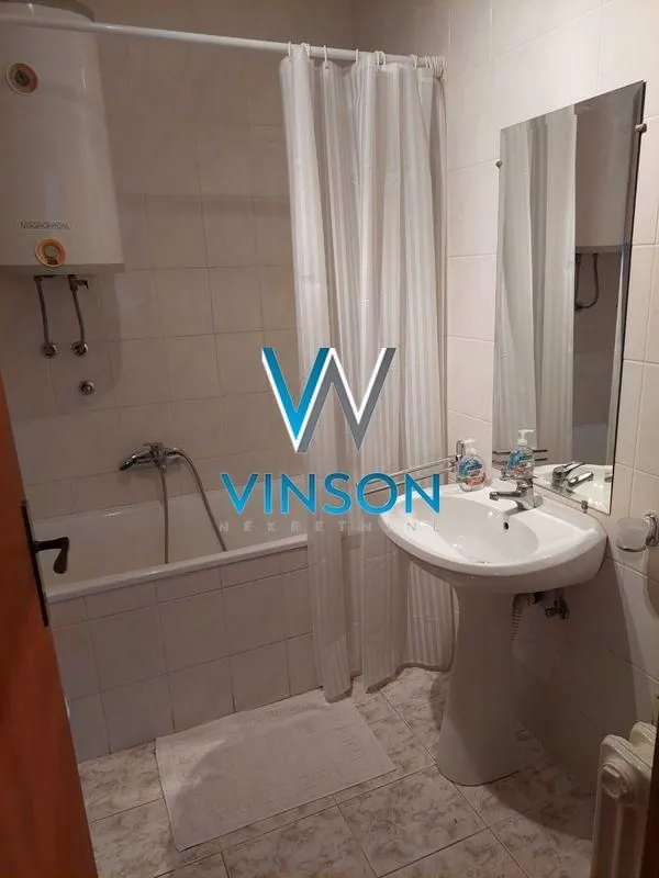 Izdavanje, dvosoban stan, 49m², Grbavica, Novi Sad Sve Podlokacije