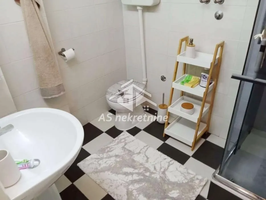 Izdavanje, dvosoban stan, 62m², Stari Grad, Beograd