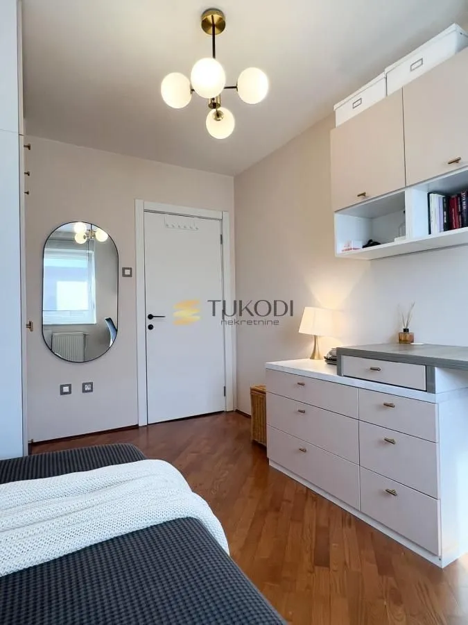 Sale, four bedroom apartment, 102m², Adamovićevo Naselje, Novi Sad Sve Podlokacije