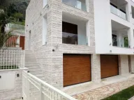 Sale, house, 585m², Stoliv, Kotor - image 2