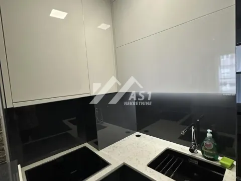 Izdavanje, trosoban stan, 56m², Grbavica, Novi Sad Sve Podlokacije - image 5