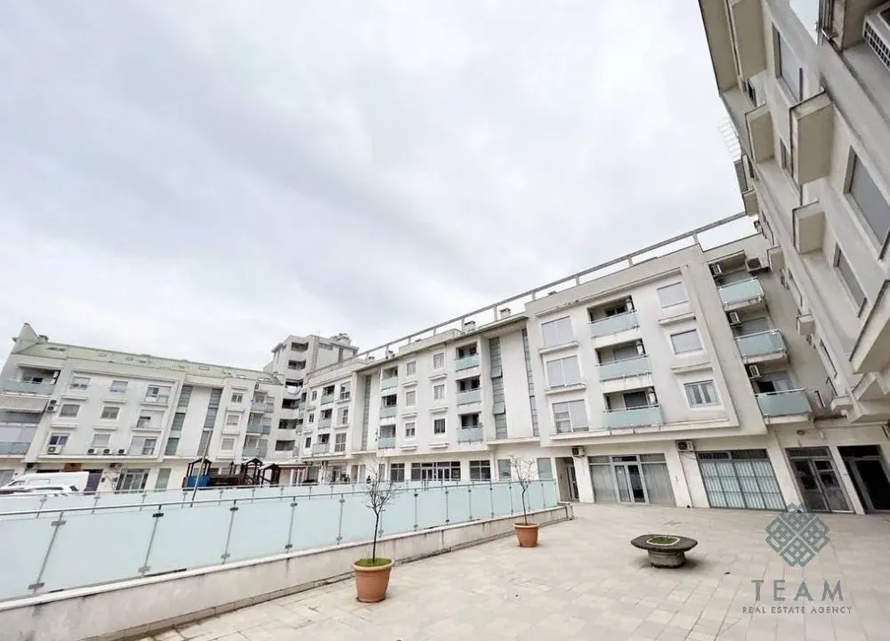 Prodaja, dvosoban stan, 112m², Tološka šuma, Podgorica