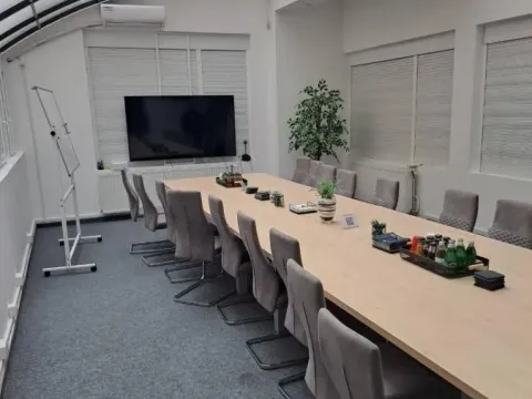 Izdavanje, poslovni prostor, 330m², Socijalno, Novi Sad Sve Podlokacije - image 14