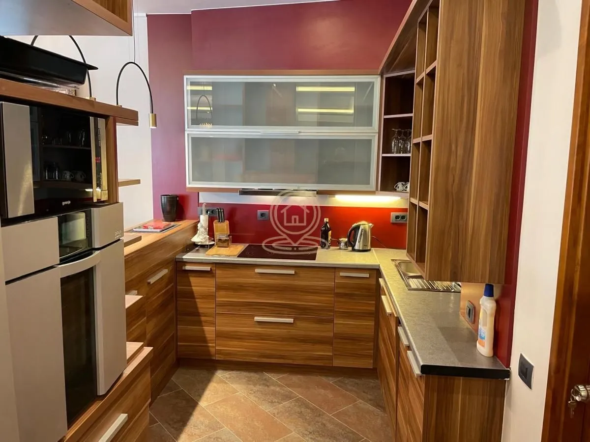 Rent, four bedroom apartment, 119m², Vračar Hram, Vračar Sve Podlokacije