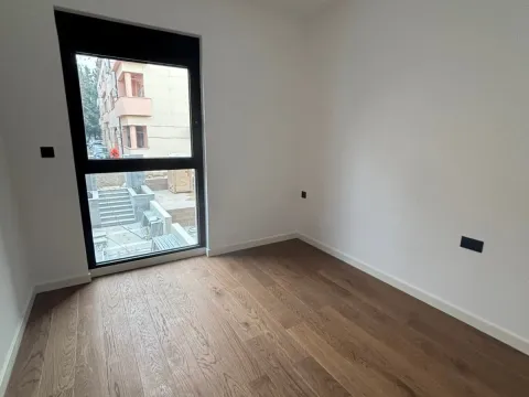 Prodaja, jednosoban stan, 54m², Centar, Podgorica - image 4