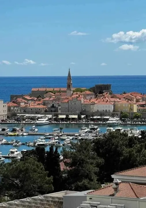 Prodaja, jednosoban stan, 51m², Centar, Budva