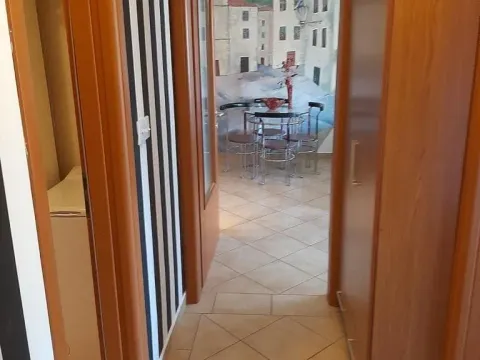 Sale, apartment, 46m², Dobrota, Kotor - image 8
