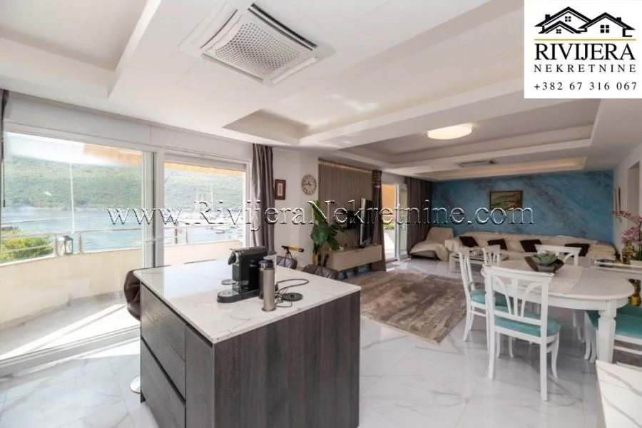 Prodaja, trosoban stan, 122m², Đenovići, Herceg Novi