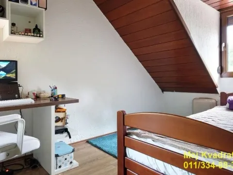 Izdavanje, kuća, 150m², Savski Venac, Beograd - image 12