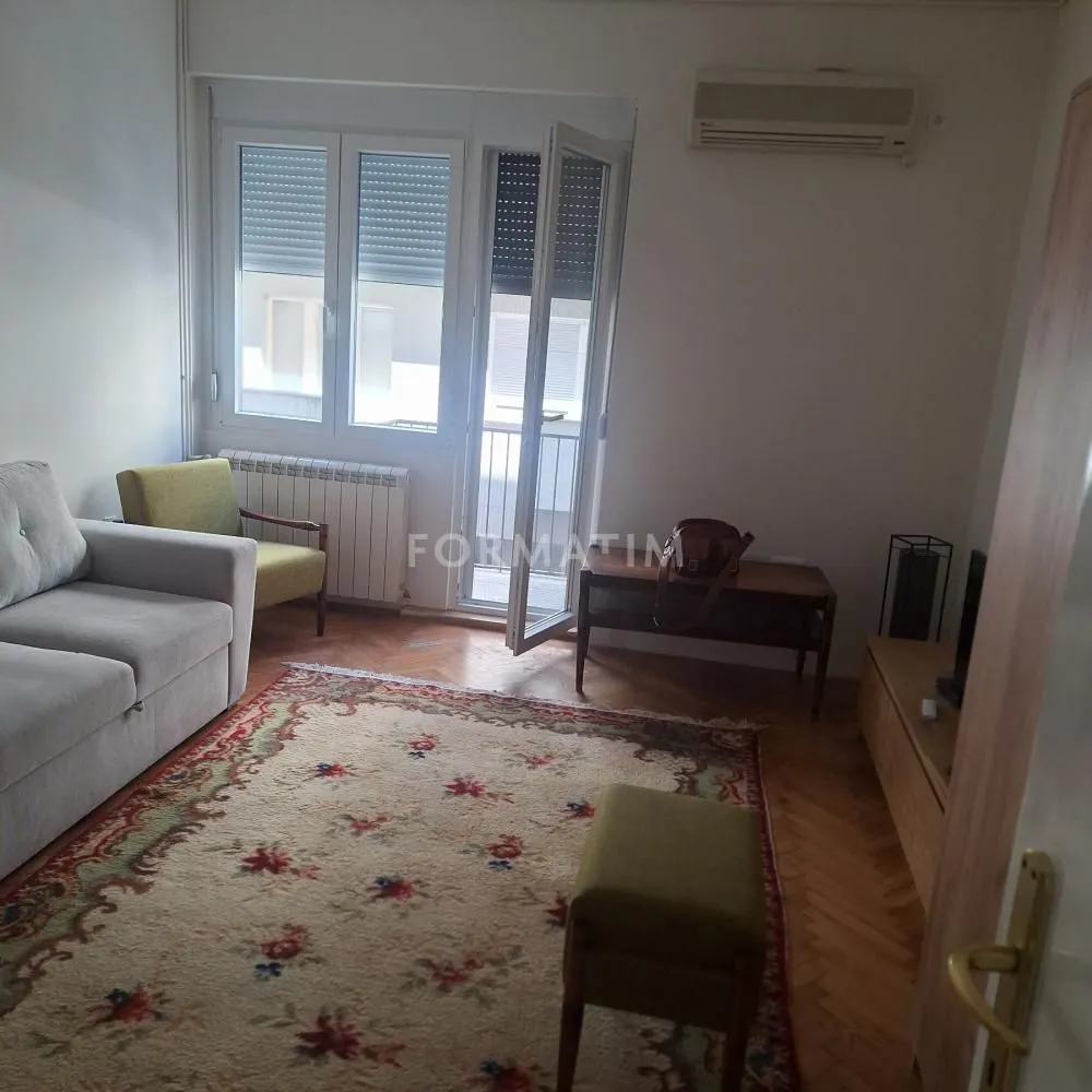 Rent, one bedroom apartment, 40m², Vračar Centar, Vračar Sve Podlokacije