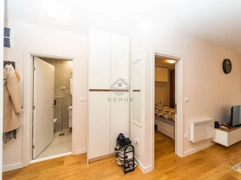 Rent, one bedroom apartment, 40m², Central Point, Podgorica - image 6